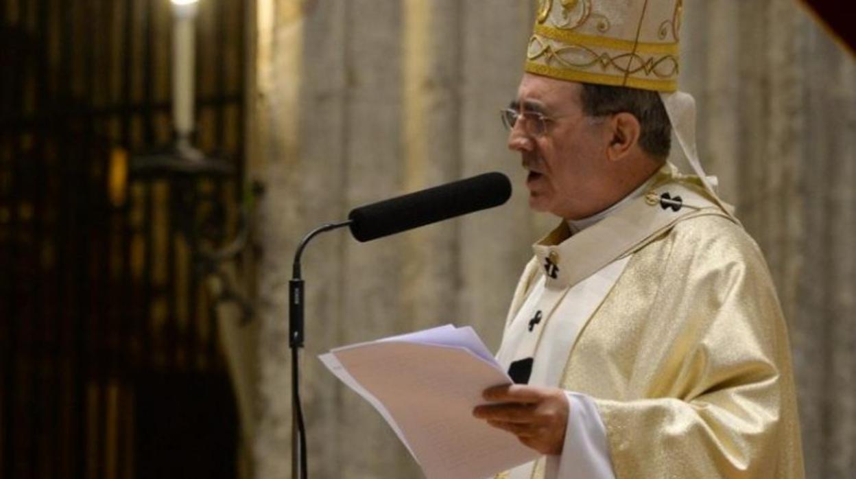 El arzobispo de Sevilla, monseñor Juan José Asenjo, celebra este jueves sus bodas de oro sacerdotales