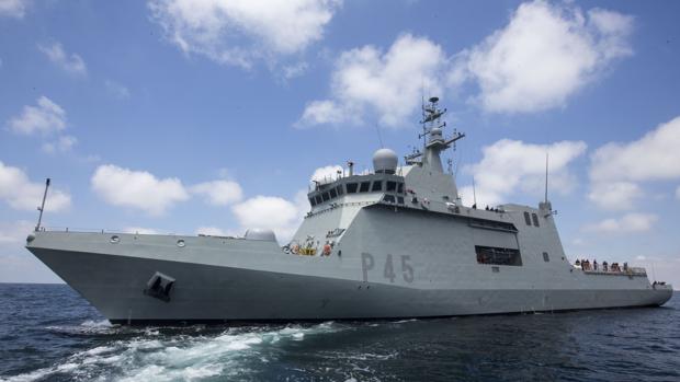 Cinco barcos de la Armada tomarán el puerto de Sevilla en una parada naval única