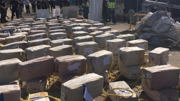 Un detenido más implicado en el alijo histórico de cocaína intervenido por la Policía en Sevilla