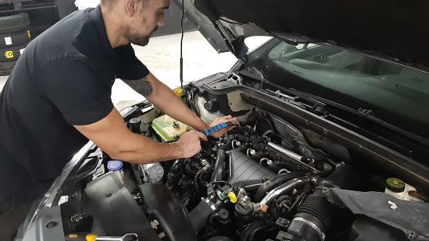 Errores que pueden estropear el motor de tu coche y deberías evitar