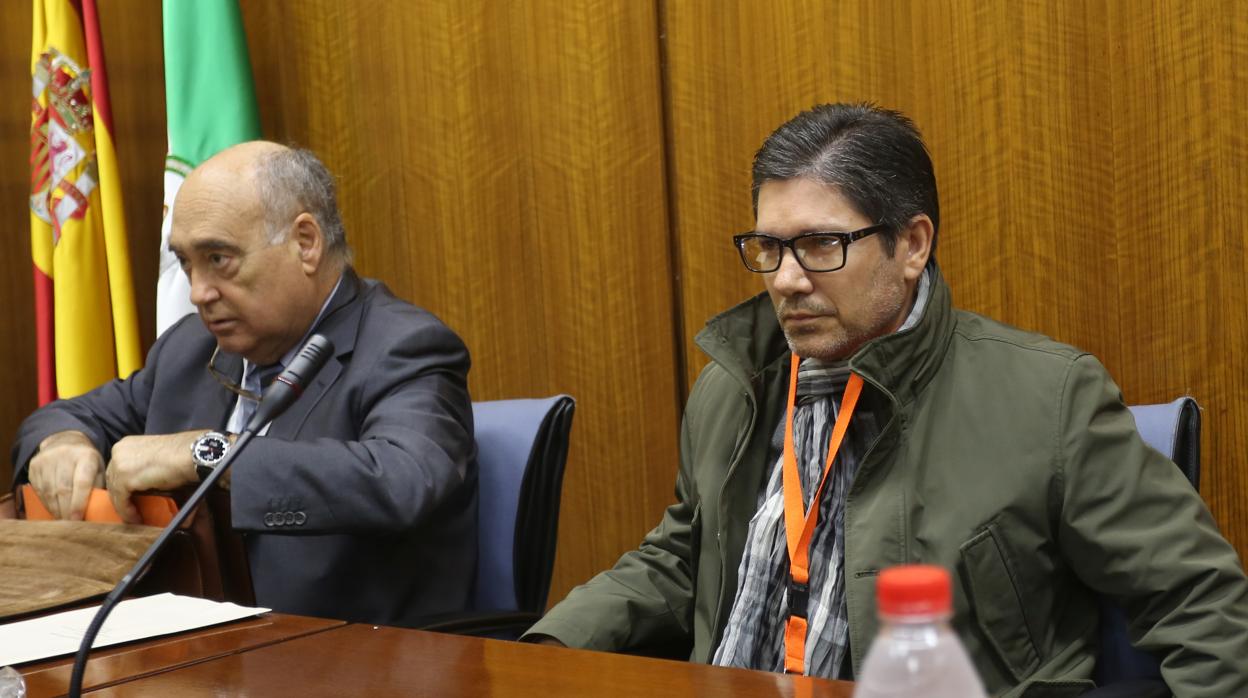 El empresario José Sivianes, en la comisión de investigación en el Parlamento