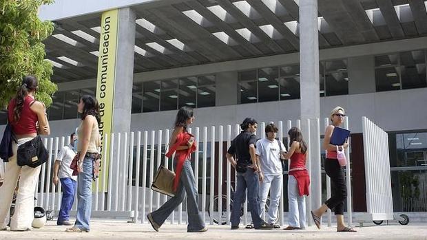 Encuesta: ¿Qué fechas consideras mejor para los exámenes de recuperación: septiembre o julio?