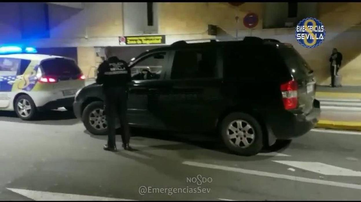 Imagen de archivo de otro taxi clandestino intervenido en el aeropuerto de Sevilla