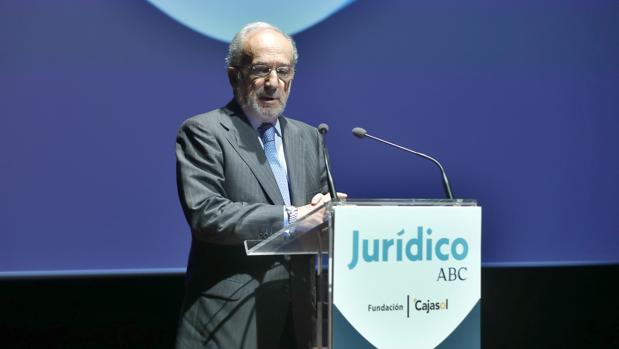 Santiago Muñoz Machado: «Me siento un jurista de Estado»