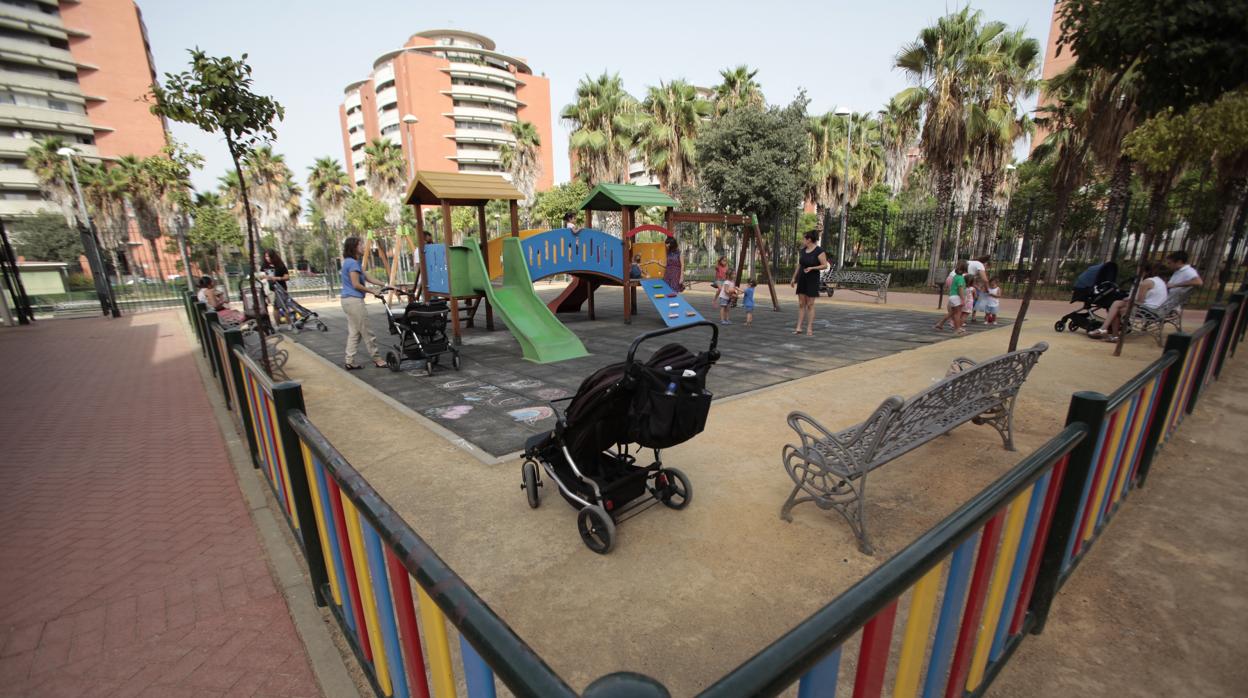 Parque infantil en Jardines de Hércules