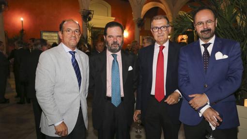 Simón Fernández, Diego Laffon, Miguel Delgado y Juan Carlos Alférez