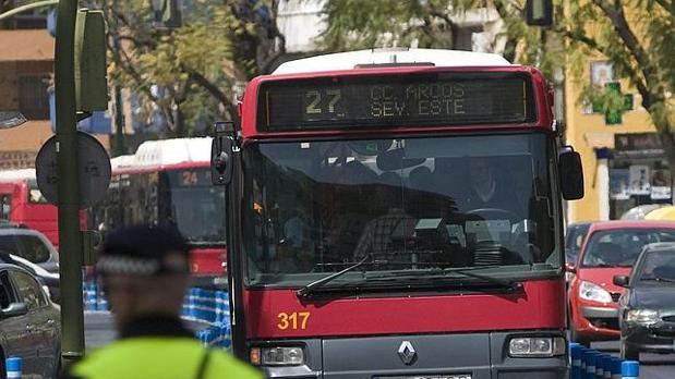 Los vecinos de Sevilla Este, al unísono en nuestra encuesta: «¡Necesitamos el metro!»