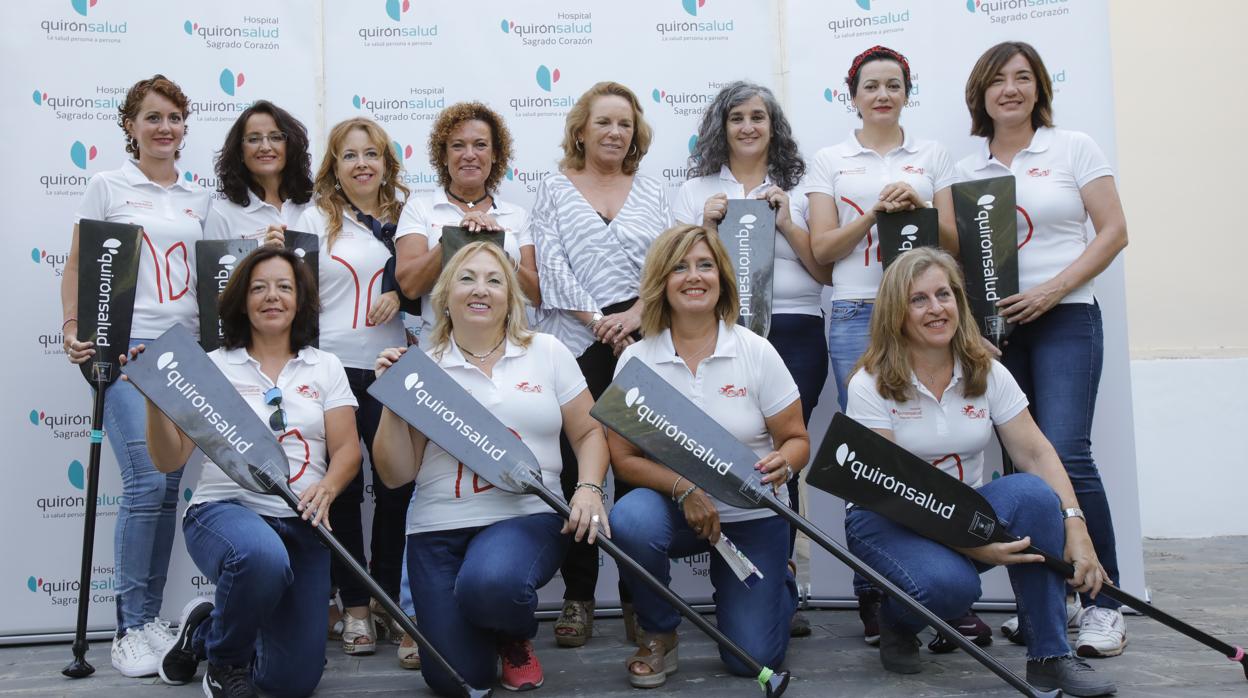 Las integrantes del BSC Sevilla, en su presentación en el hospital Quirón Sagrado Corazón