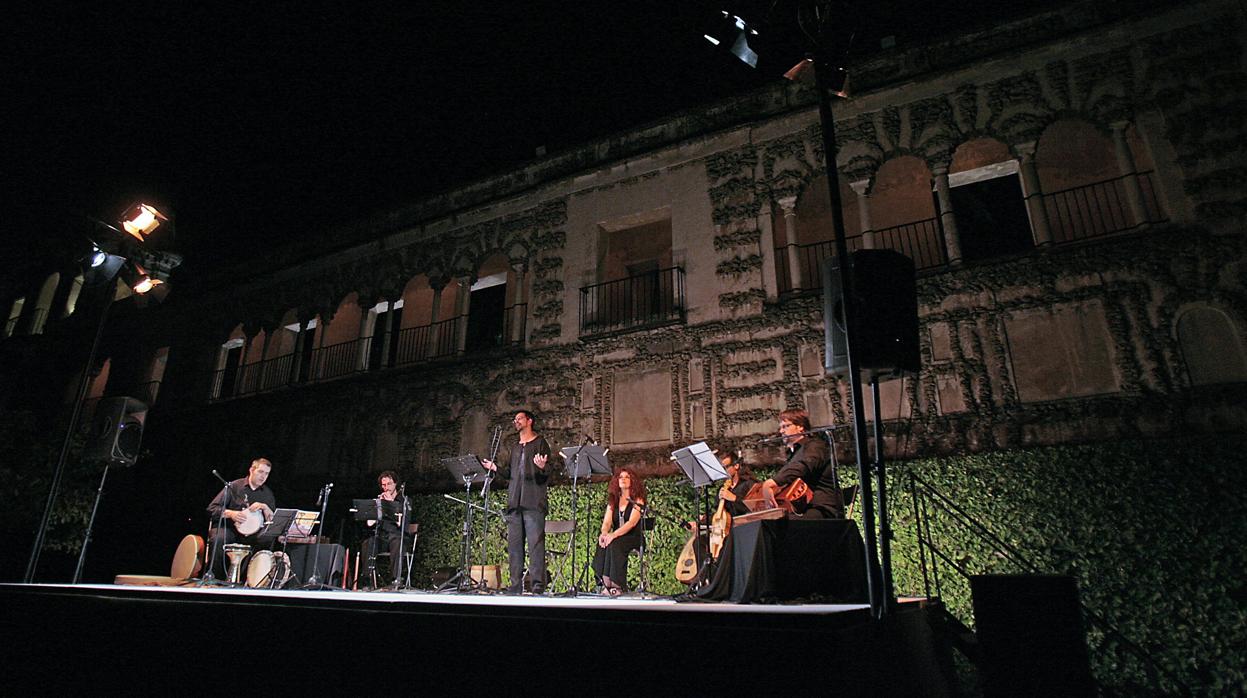 Más de 11.000 personas disfrutan de las noches de música en directo en el Alcázar