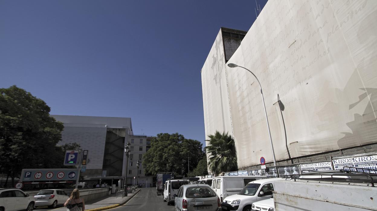 Plaza de la Concordia y antigua jefatura de la Policía Nacional