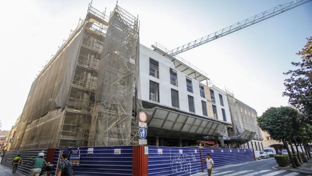 Un sótano convertirá los dos edificios de la plaza de la Magdalena en un solo hotel