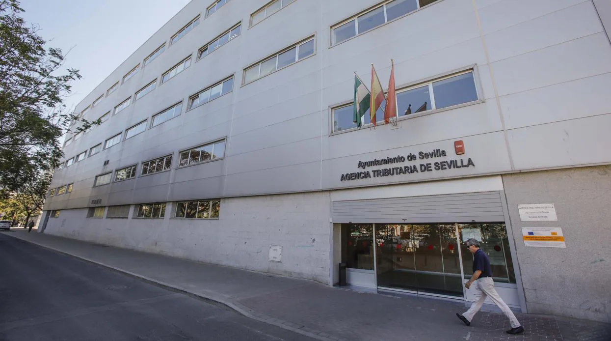 Sede central de la Agencia Tributaria de Sevilla, en la avenida de Málaga