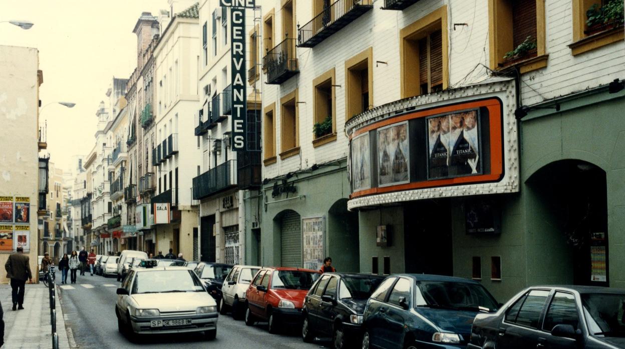 El cine Cervantes durante la exhibición de «Titanic»