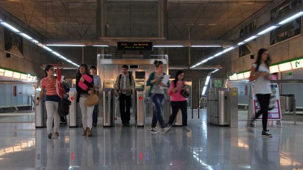 Refuerzos en Tussam y el metro con motivo de la Noche en Blanco de Sevilla