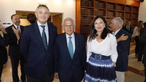 Alberto García Reyes, Antonio Pascual y Alejandra Navarro González de la Higuera