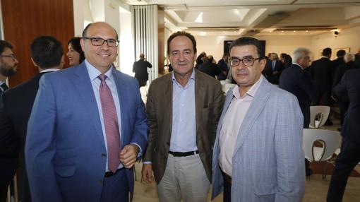 Juan José Borrero, Rafael Bravo y Francisco Robles