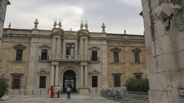 La Universidad de Sevilla abrirá una tienda de souvenirs en 2020