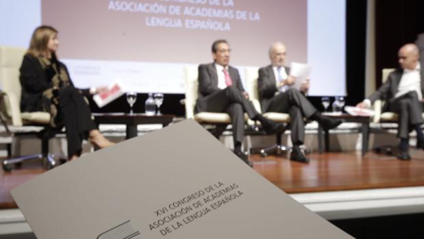 El congreso de las Academias trae a Sevilla a Vargas Llosa, Ida Vitale y Pérez-Reverte