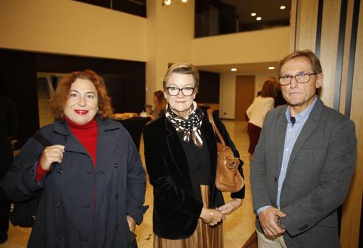 Ángela Ferrera Gálvez, María Cristina González Quijano e Isidoro Martínez