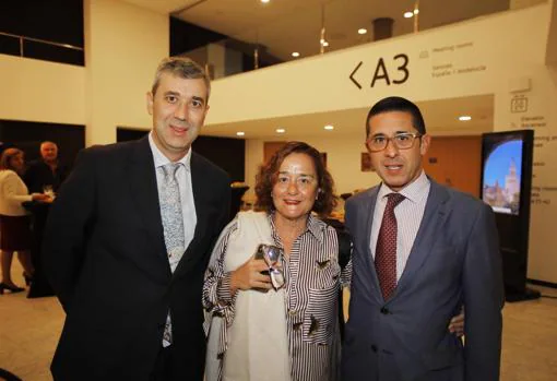 Pedro Agudo, Ángeles González y José Luis López de Murillo
