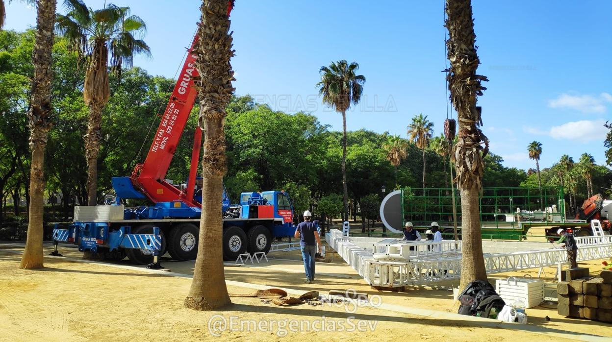 Estructuras de la noria en el parque del Prado