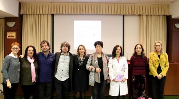 Pacientes de Sevilla con cáncer reúnen en un libro sus experiencias