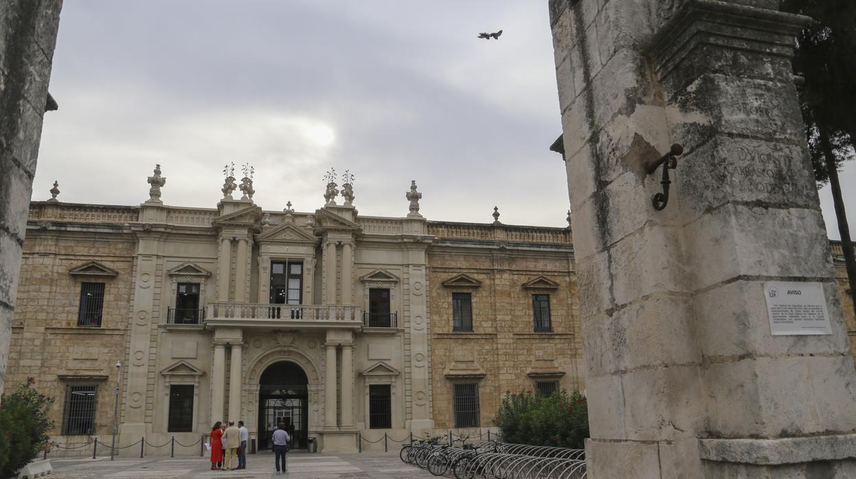 Fachada de la Universidad de Sevilla