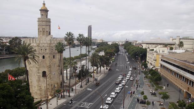 Condenado un conductor de VTC por tirarle una lata de refresco llena a la cabeza a un taxista de Sevilla