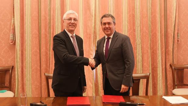 El Ayuntamiento de Sevilla y Toulouse firman un convenio para impulsar la industria aeroespacial