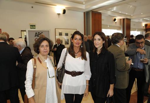 Fátima Rodríguez Angulo, María de Nova y Carmen González