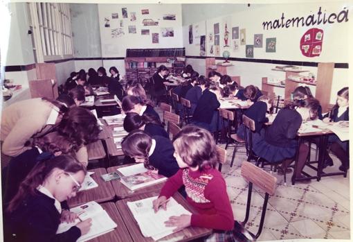 Una imagen del colegio en 1970