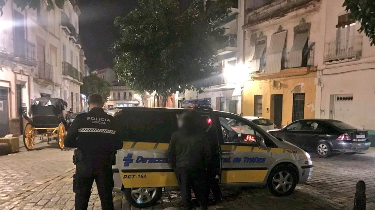 Coche de caballos en la Plaza de la Mata