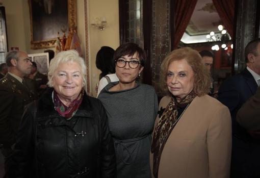 Rosa Mar Prieto-Castro, María Gámez y Amparo Rubiales