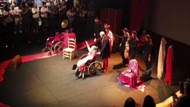 Teatro Salvador Távora: el renacer del teatro «piel a piel»