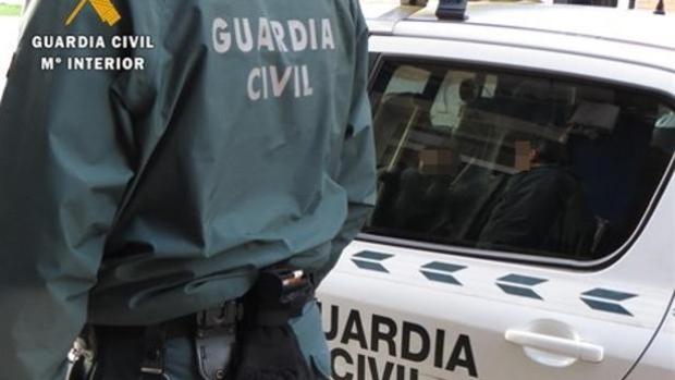 Se hacían pasar por agentes de la Guardia Civil para asaltar con violencia casas en Sevilla