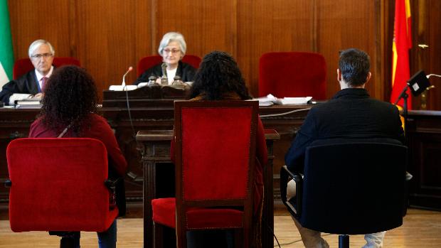 El jurado declara culpables a los acusados del crimen de las cuñadas