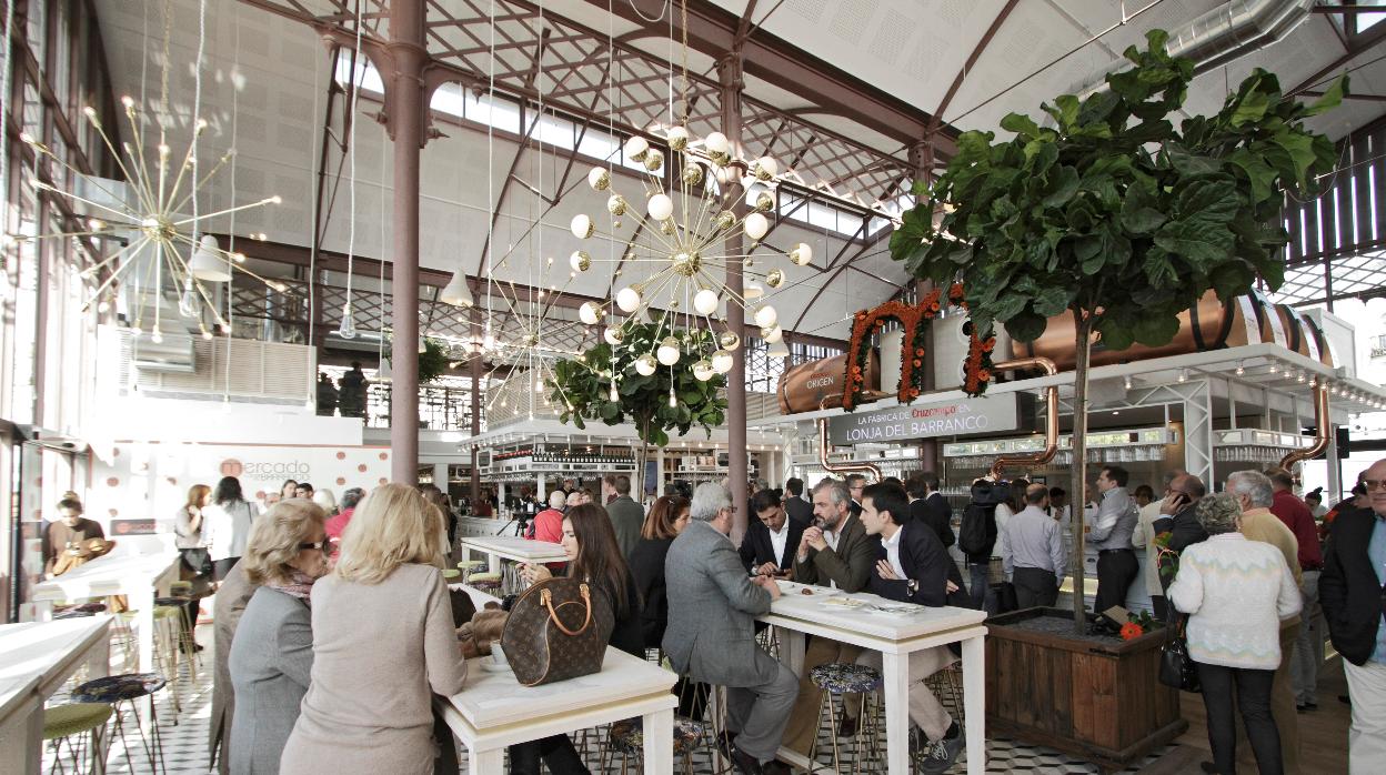 Inauguración del Mercado del Barranco en noviembre de 2014