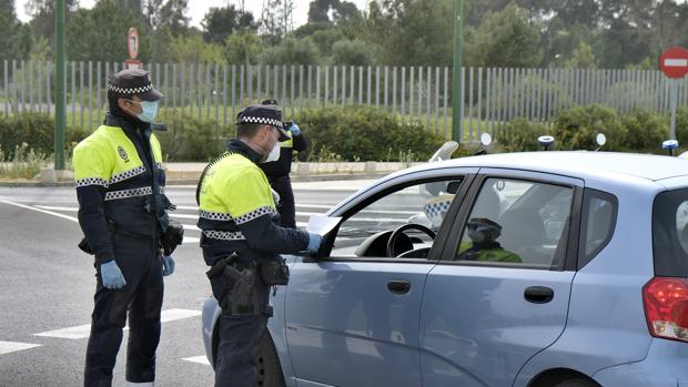 Coronavirus: La Policía Local de Sevilla realiza 400 controles a vehículos y formula 141 denuncias