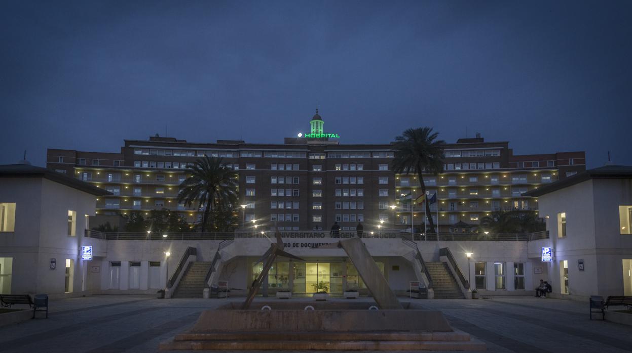 Fachada del Hospital Virgen del Rocío de Sevilla