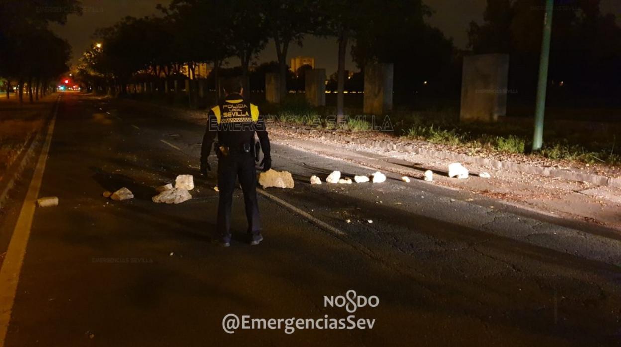 Detenido por colocar una barricada de piedras en la calzada junto al Vacie para cometer robos