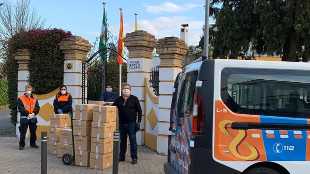 El club Santa Clara fabricará 30.000 mascarillas para donar a los sanitarios que hacen frente al coronavirus