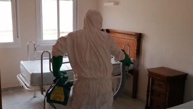 Plan municipal para desinfectar las 38 residencias de mayores de Sevilla