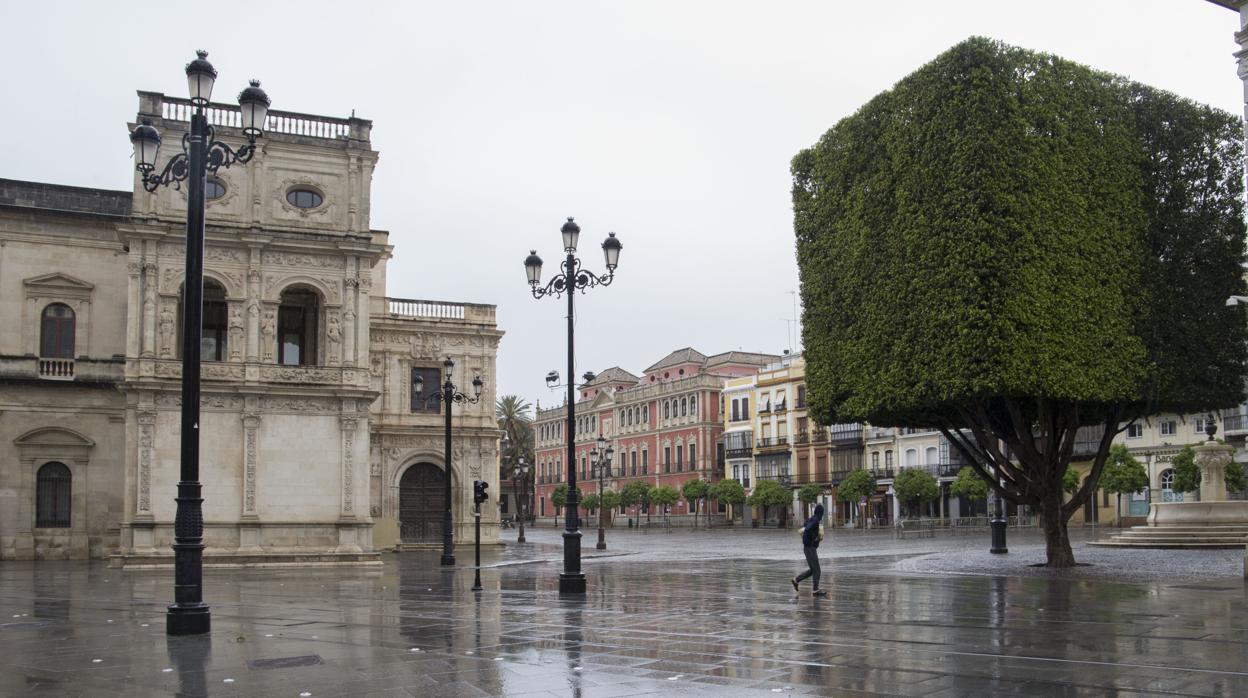 La plaza de San Francisco, sin palcos, bajo un importante aguacero