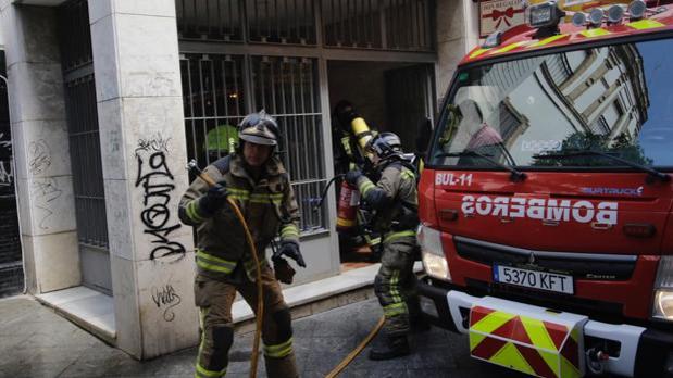 Bajan los incendios domésticos en Sevilla a pesar del confinamiento en los hogares