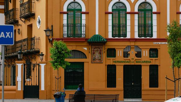 Detenida tras apuñalar a un hombre para robarle frente a la basílica de la Macarena
