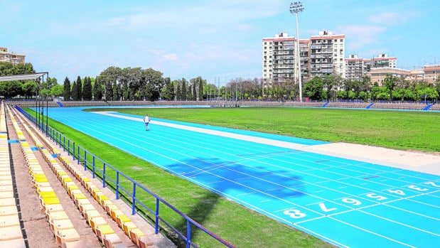 Sevilla reabre desde el lunes 18 «de forma progresiva» sus instalaciones deportivas