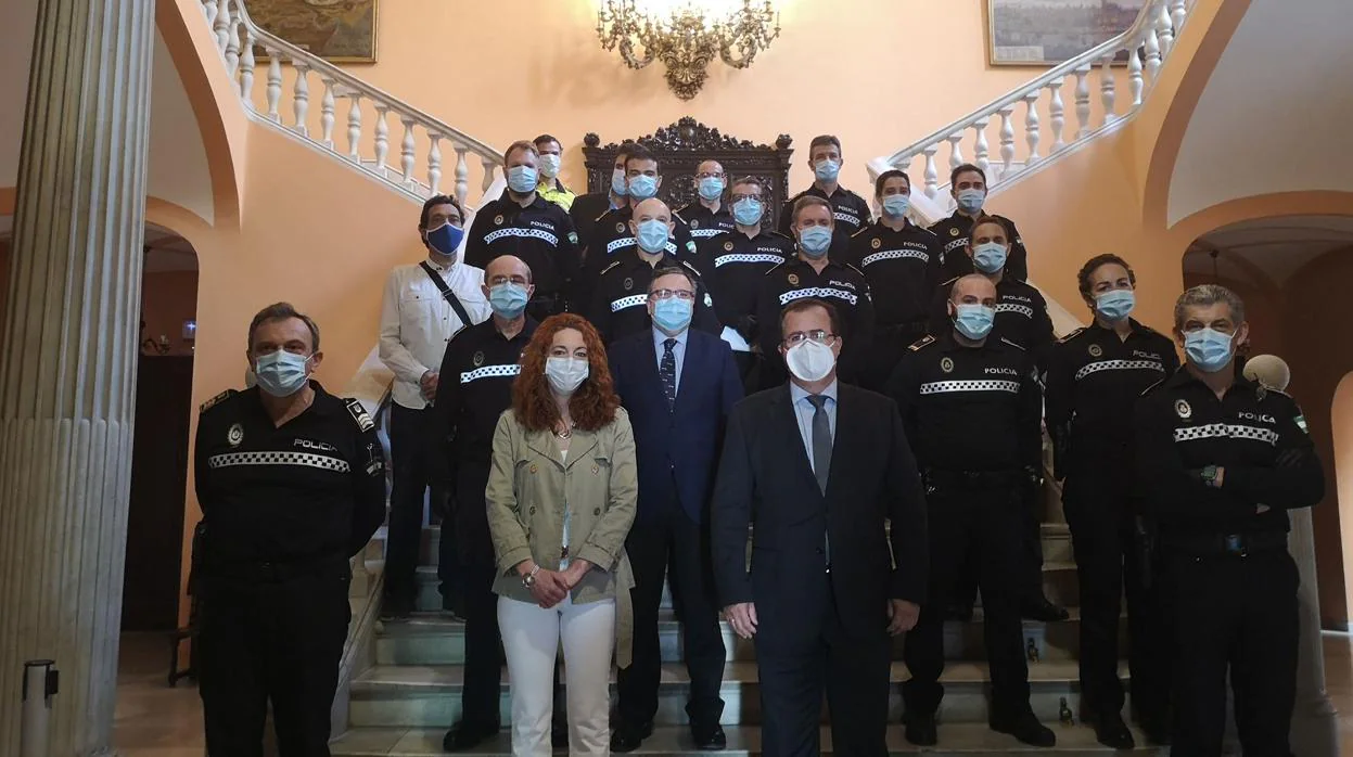 Toma de posesión de ocho nuevos oficiales de la Policía Local de Sevilla