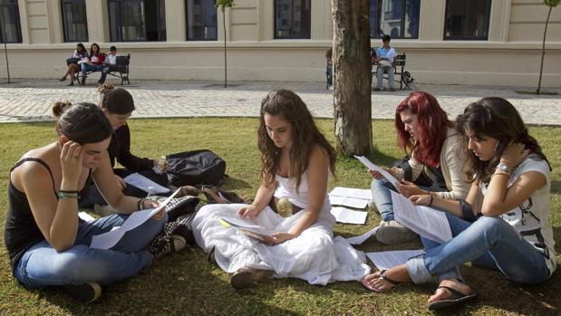 El futuro tras la pandemia del Covid-19 visto por estudiantes sevillanos