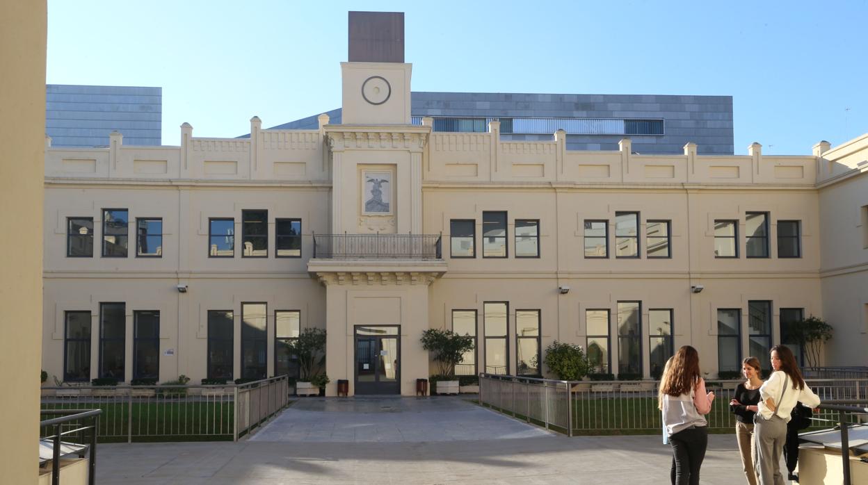 Facultad de Derecho en Sevilla