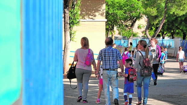 El Covid-19 acaba con los tradicionales boletines de notas